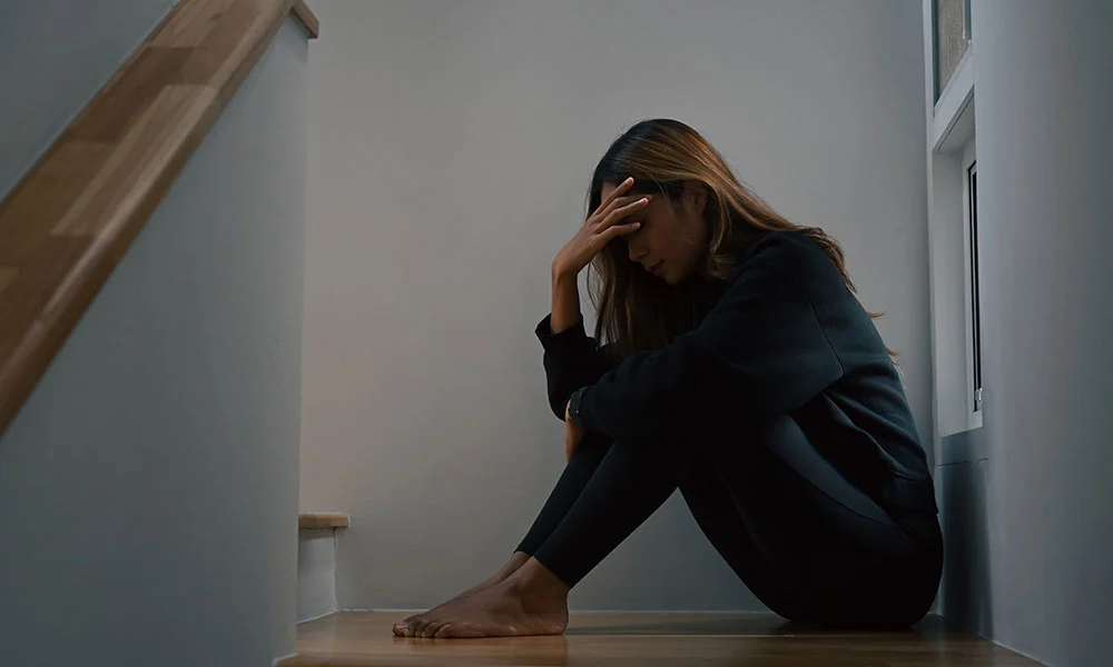 Physical warning signs of kratom addiction include Insomnia or disrupted sleep